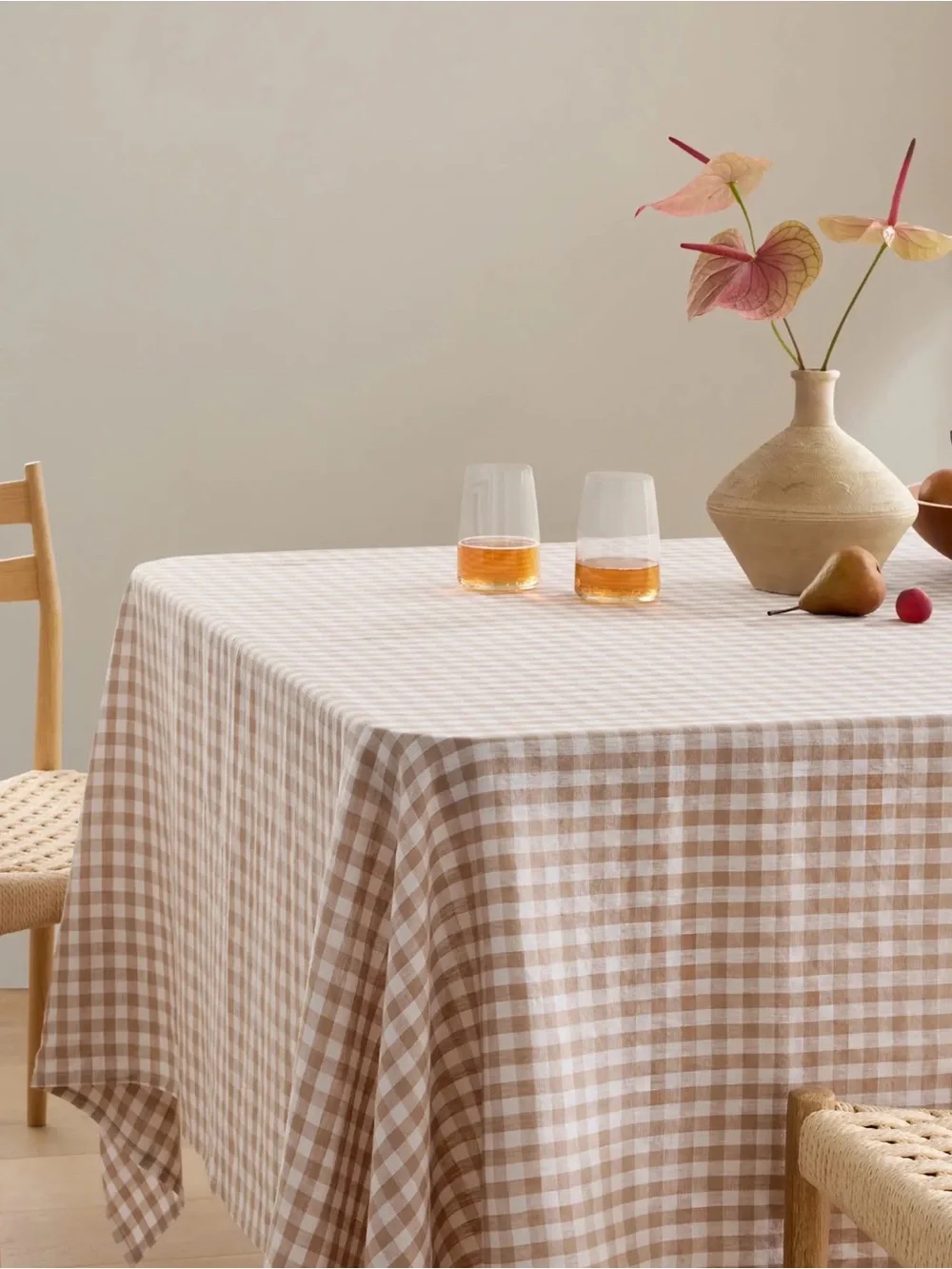 Quince European Linen Gingham Tablecloth in Cafe 70x90